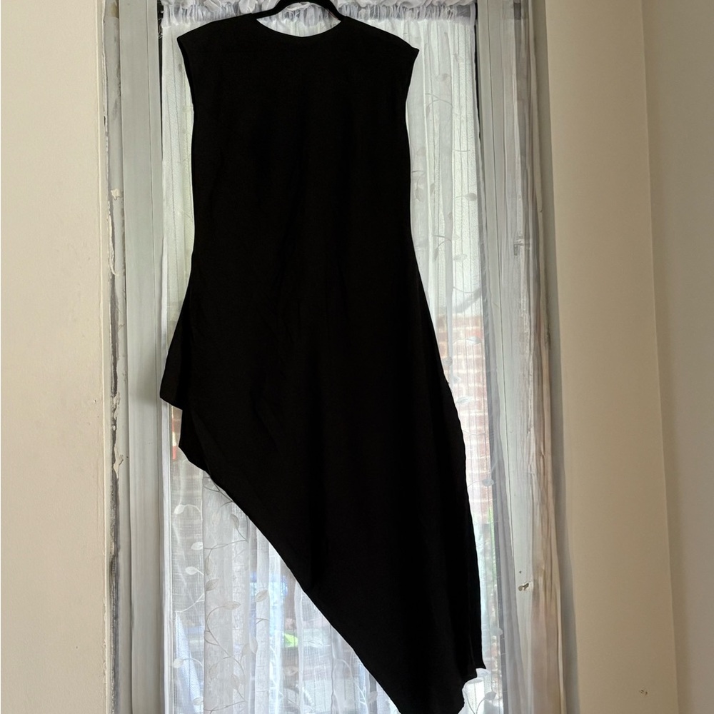 Chic Asymmetrical Aashana Black Dress
